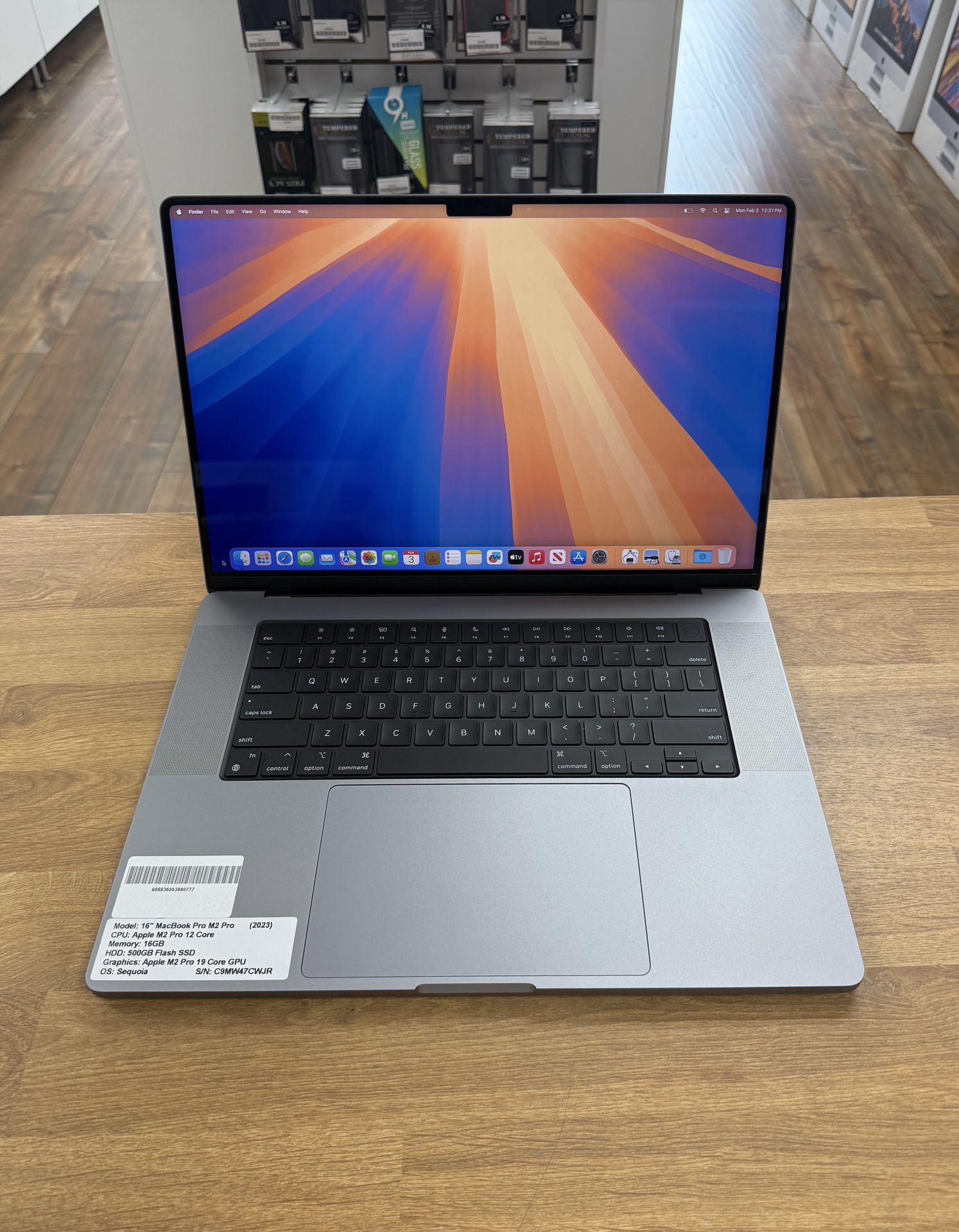 16 inch MacBook Pro M2 Pro 12 Core*500GB SSD*16GB RAM