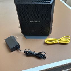 NETGEAR AC1900 C7000v2 WiFi Cable Modem Router Combo