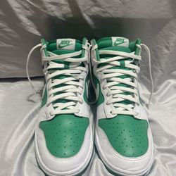 Nike Dunks Hightop