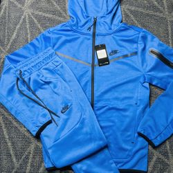 NIKE SWEATSUITS