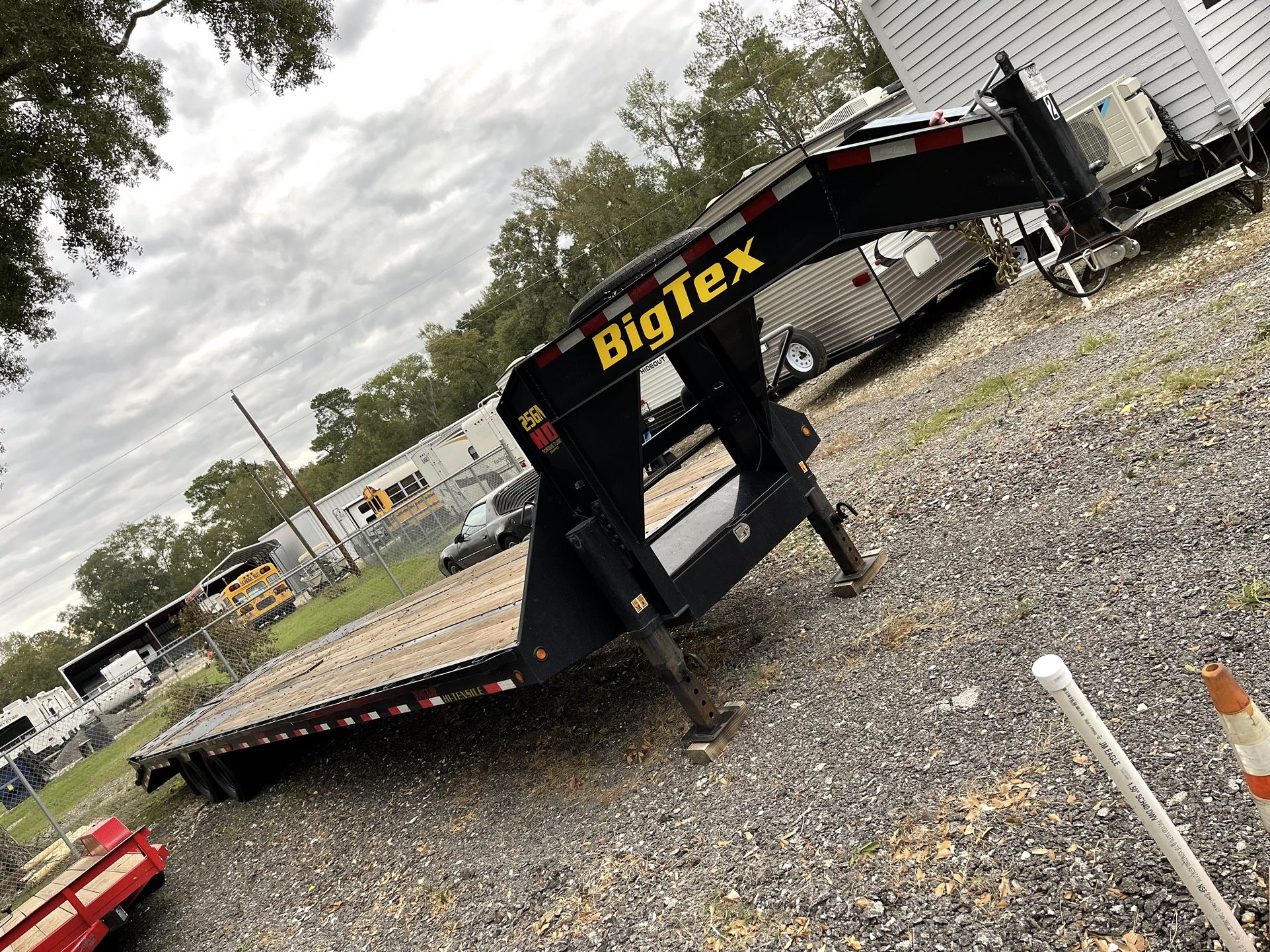 2020 BigTex 25gn 35+5 With Mega Ramps for Sale in Porter, TX OfferUp