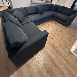 Big Sectional Couch 