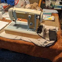 Vintage Penncrest Sewing Machine 