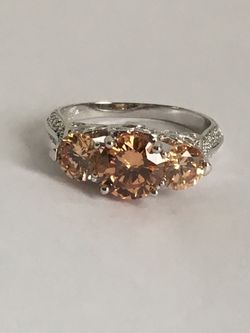 WOMENS RING SIZE 10