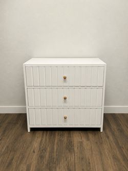 Graco dresser