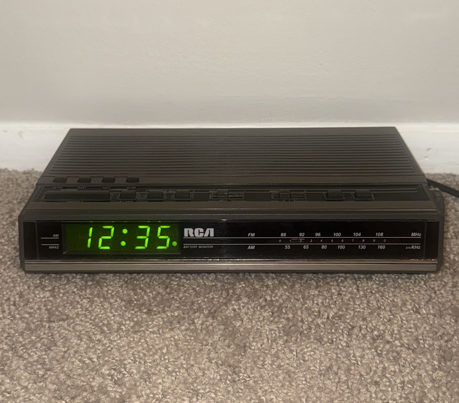 Vintage 1980s Alarm Clock Radio RCA Model RP-3650 2 Wake Times Tested & Working!