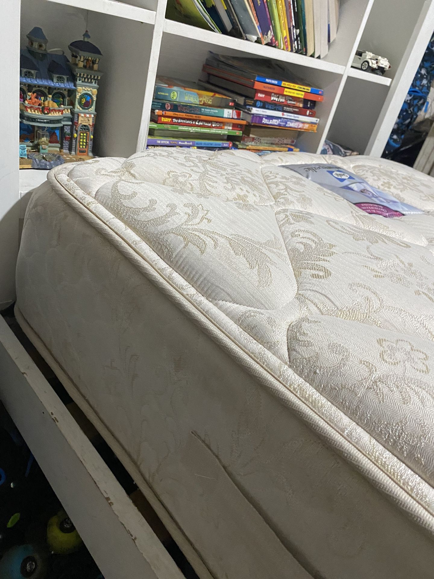 Twin Bed Frame Mattress for Sale in San Antonio, TX OfferUp