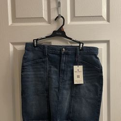 Brand New Gloria Vanderbilt Medium Wash Denim Skirt Size 8