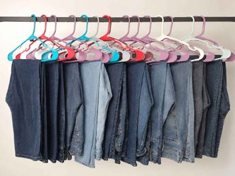 Men’s Jeans Bundle – 16 Pairs – Paquete de jeans para hombre – 16 pares –36x30 / 36x32