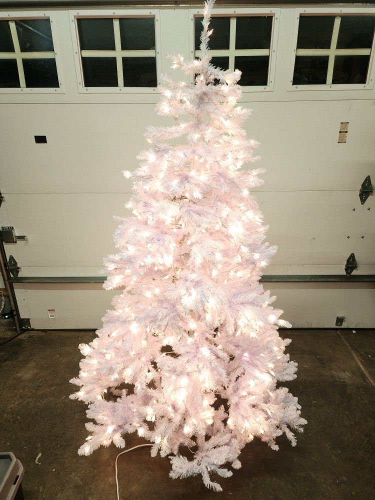 **** 7 FT Pre-lite Christmas Tree ****