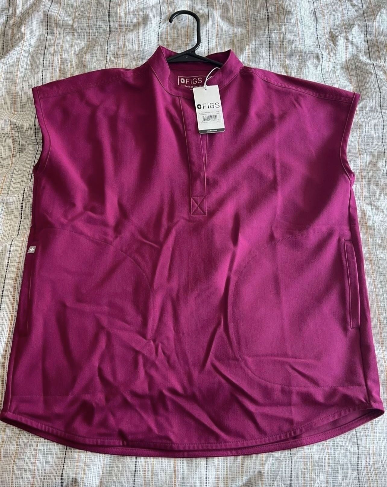 FIGS Scrubs Magenta NWT
