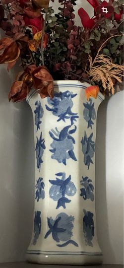 Oriental style vase