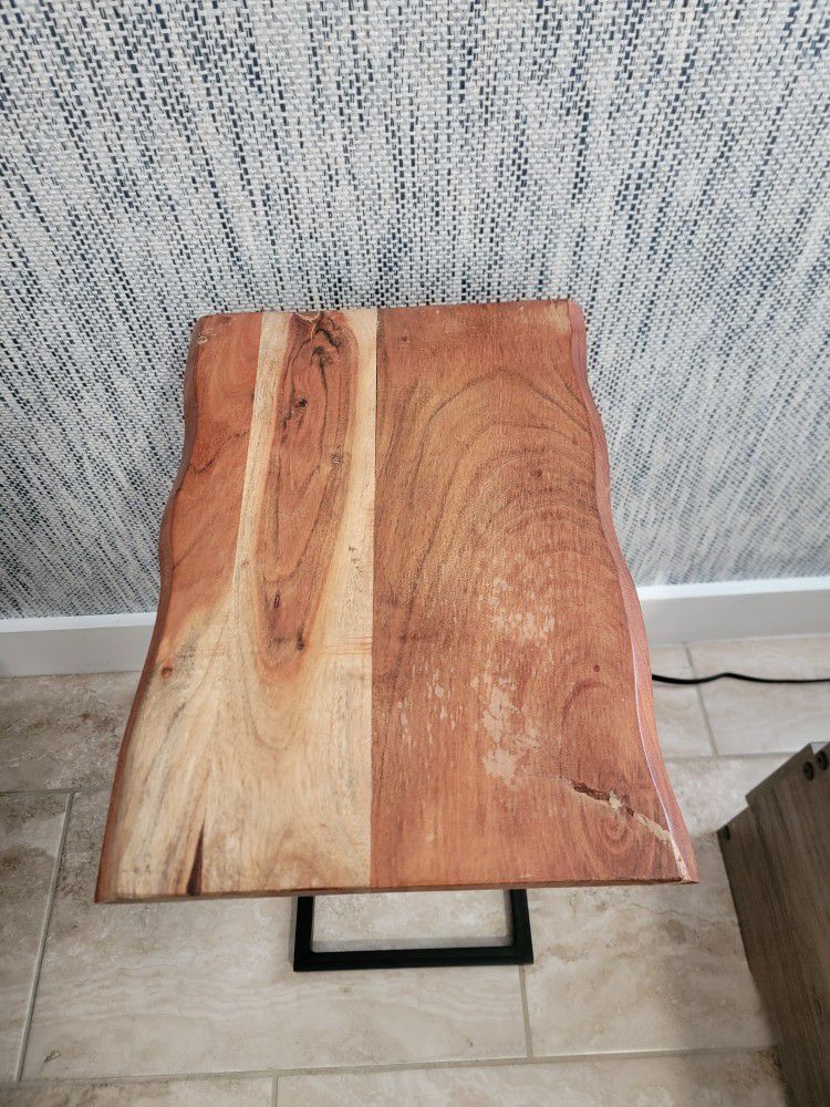 Beautiful Natural Wood Side Table with Phone Charger & Outlets 
