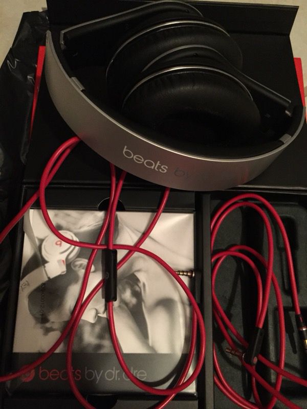 Beats Studio 2.0 Wired Over-Ear Headphone GRAY