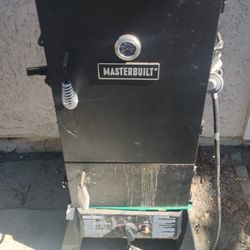 Masterbuilt Propane Smoker