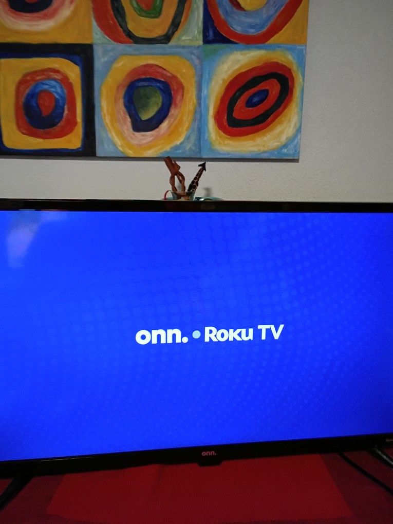 TV ROKU MODEL 32 INCH