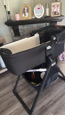 Nuna Bassinet