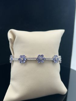 White gold flower bracelet
