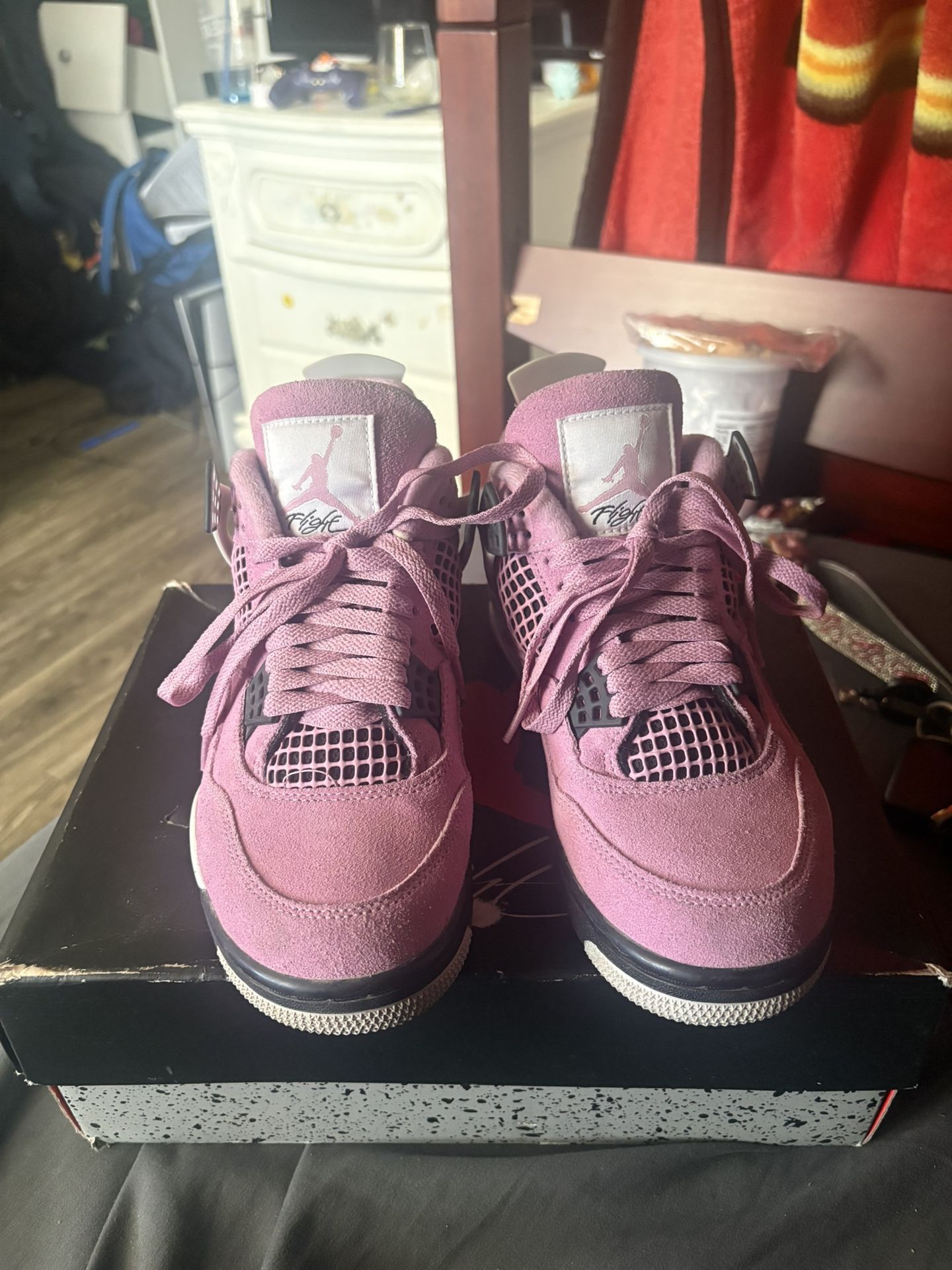 Air Jordan 4 Retro Orchid