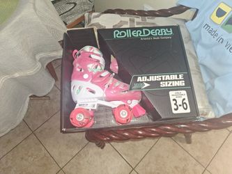 NEW ROLLER DERBY  R/OLLERS SKATES $35 FIRM PRICE 