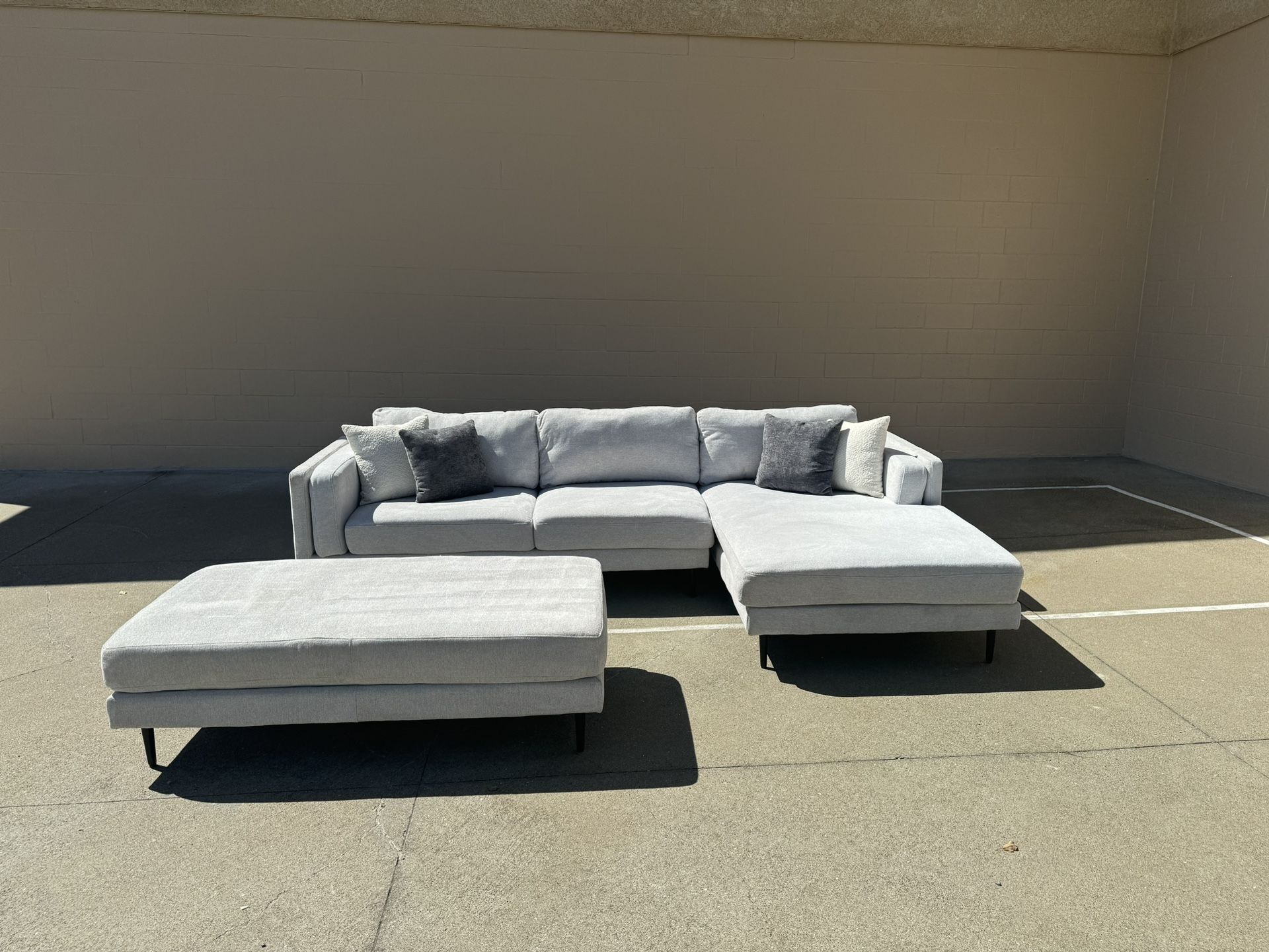 *FREE DELIVERY* Light Grey Living Spaces L Shaped Sectional with ottoman