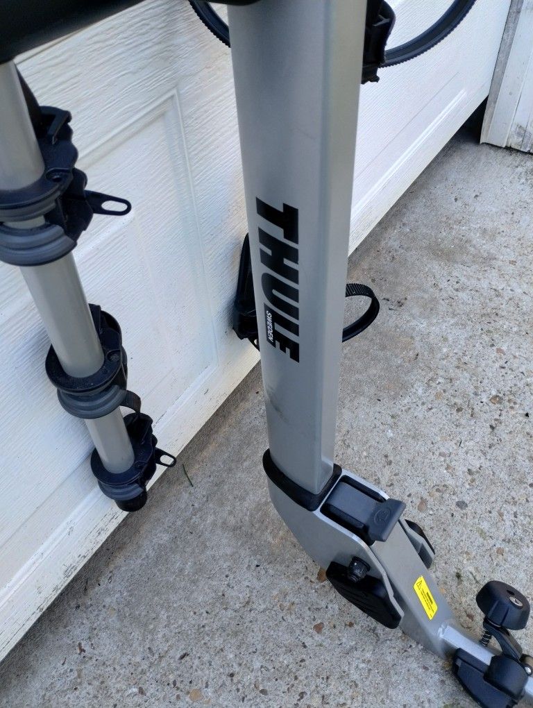 (YES IT'S STILL AVAILABLE) Thule 3 - Hitch Mount Bike Rack