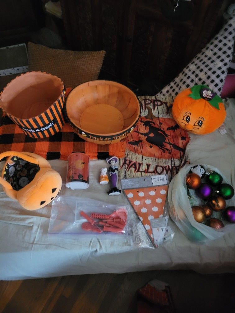 Halloween Decorations Bundle