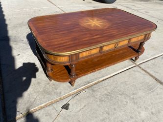 Fancy cocktail table