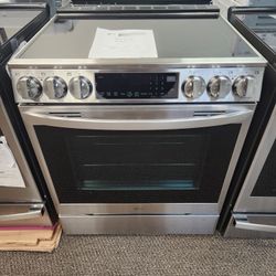 6.3 cu. ft. Smart Induction Slide-ln-Range with ProBake Convection, Air
Fry in PrintProof Stainless Steel