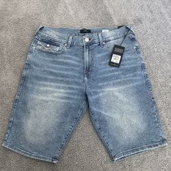 True Religion Jean Shorts – Brand New w/ Tags – Men’s – Size 34