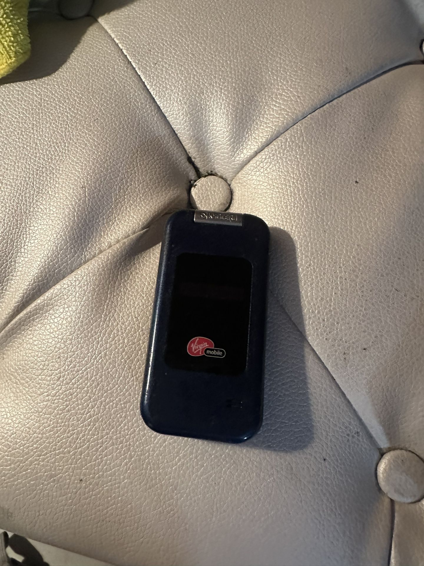 Kyocera TNT Soft Touch Mobile Phone