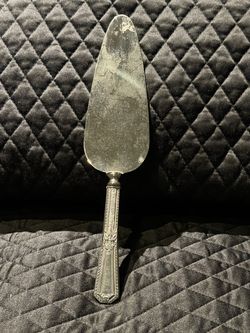 Sterling silver hollow handle cake/pie server with stainless steel blade (mid-20th century)