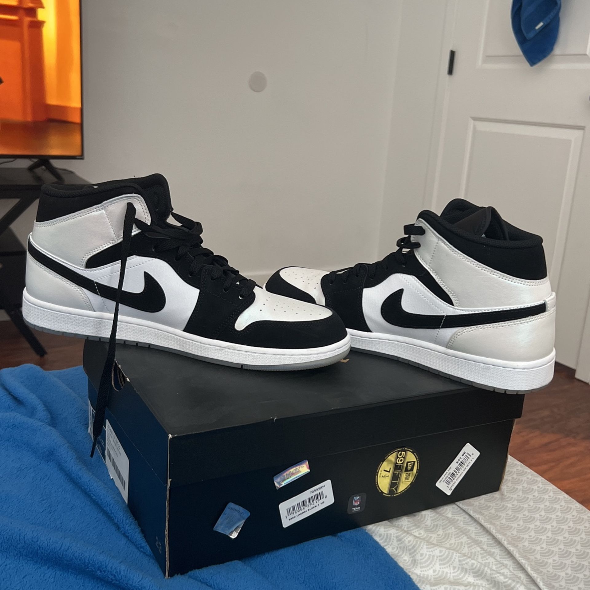 Air Jordan Mid SE Diamond (2022) White/black/ Multi color