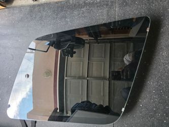 Toyota RAV4 2 Door passenger side Quarter pop out glass