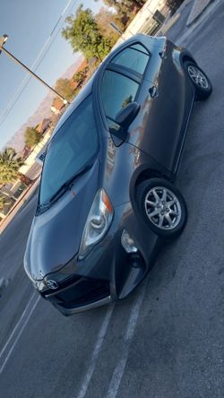 2016 Toyota  Prius