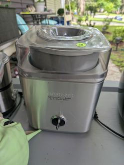 Ice cream maker