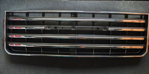 FJ60 Landcruiser - Front Grille - Chrome