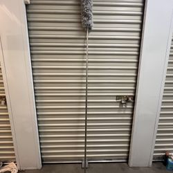 Retractable Duster 