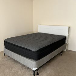 Queen Bed Set + Headboard 