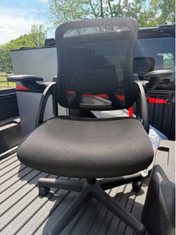 Fridge/freezer & office chair