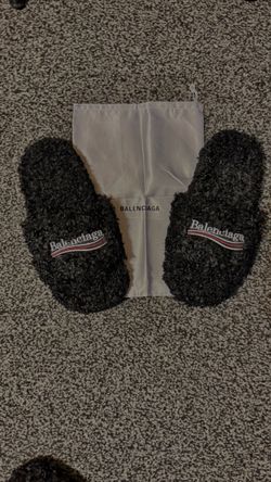 size 10/13 Black balenciaga slides