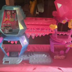 Girl Toys