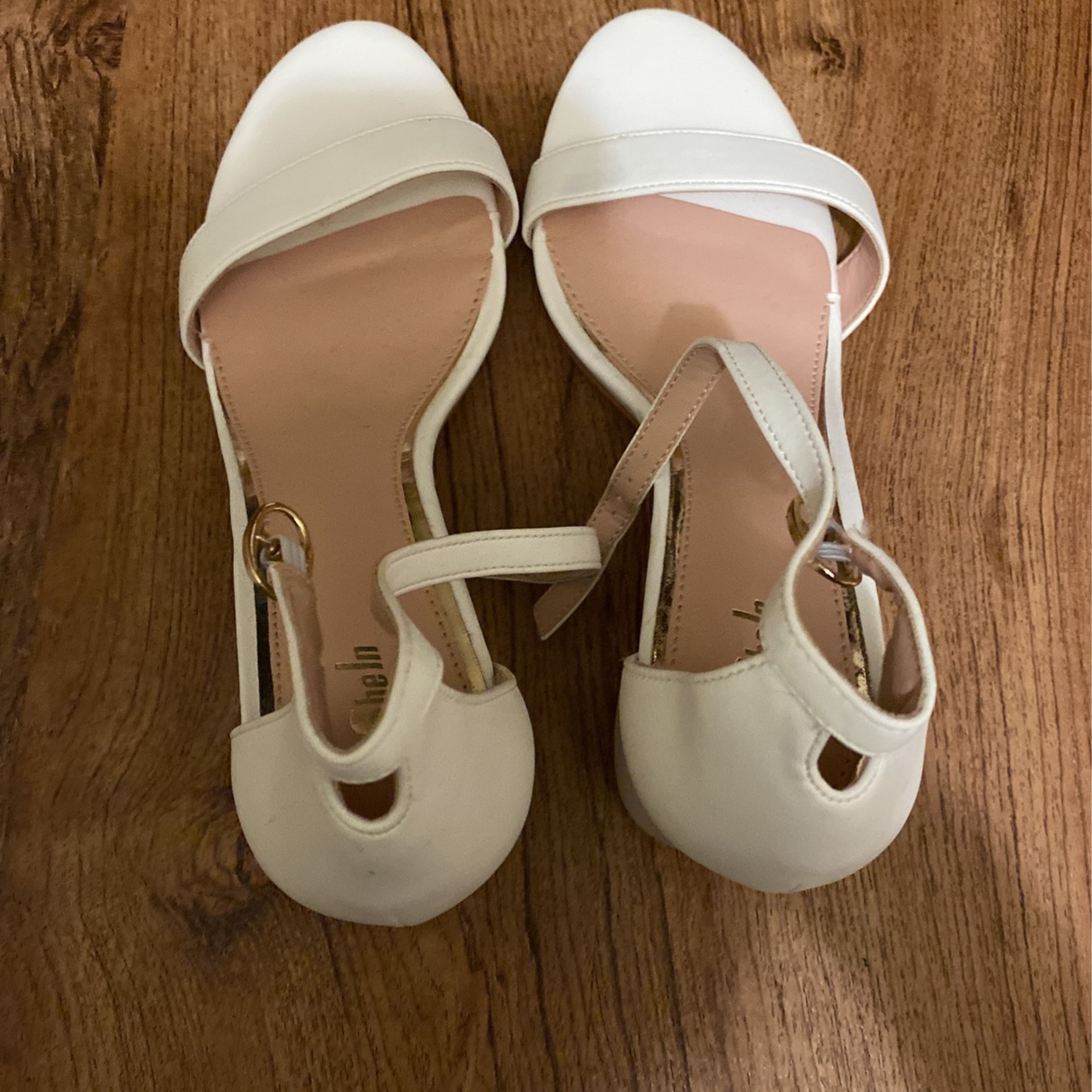 Womens Ankle Strap Sandles White or Brown for Sale in Bastrop, TX - OfferUp