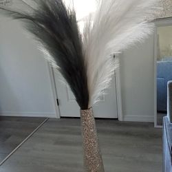 5 Ft Diamond Vase With Tall Feather Pa