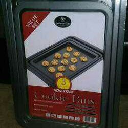 3 piece non stick cookie pans non stick! Brand New in package 