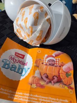 Zuru Mini Babies Fall Edition