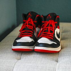Like New Nike Jordan 1 Sneakers Size 13 