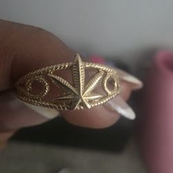 Weed Leaf Ring Size 10