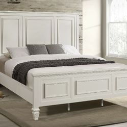 Beautiful Gorgeous Elegant Coastal Style Queen Size Bed And Mattress Set 