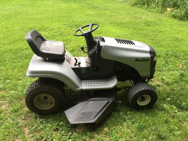 Poulan 15.5hp 38" cut lawn riding mower tractor